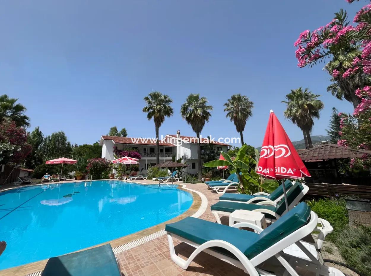 Pretty Hotel In Relaxing Setting