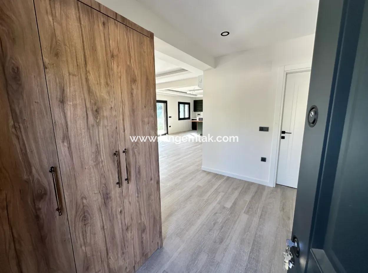 Spacious 5 Bed Close To Town