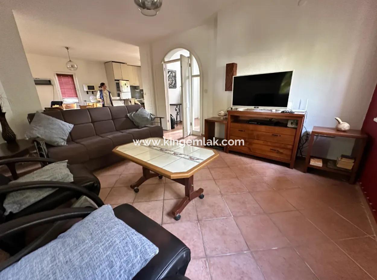 Detached Villa On A Complex