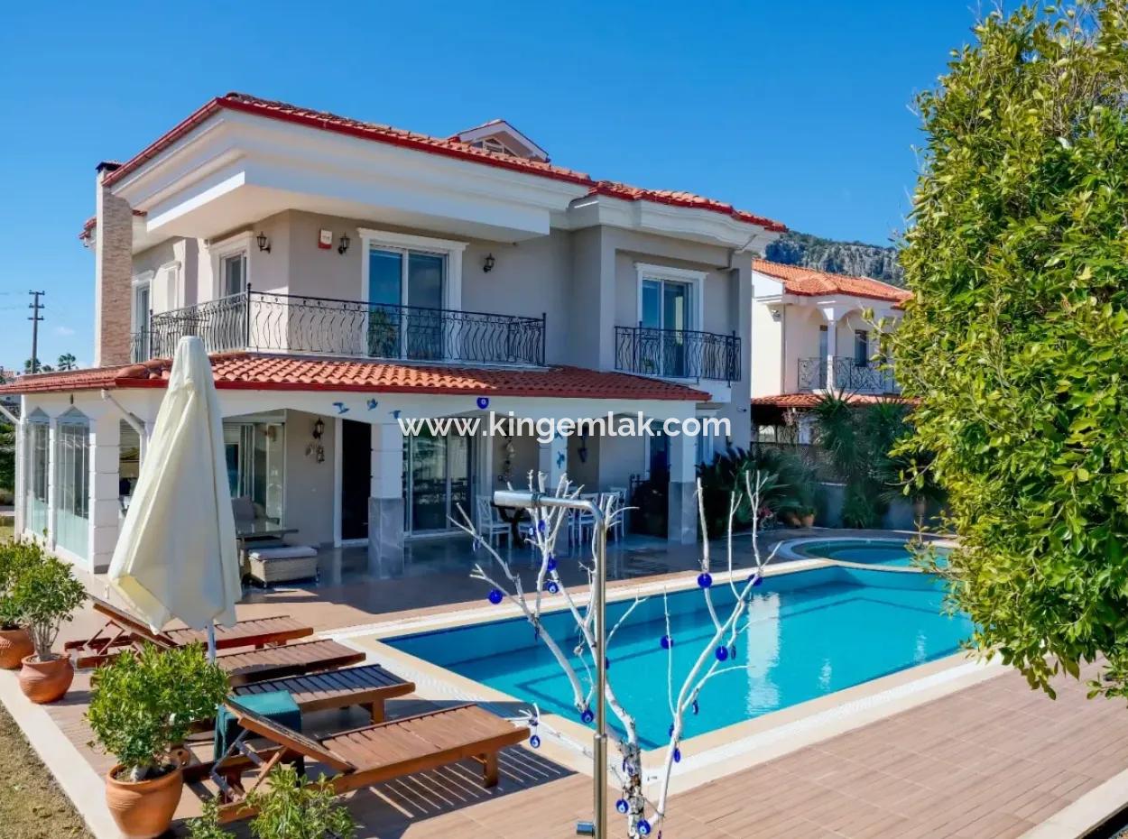 Luxury Detached Villa For Sale In Gülpınar