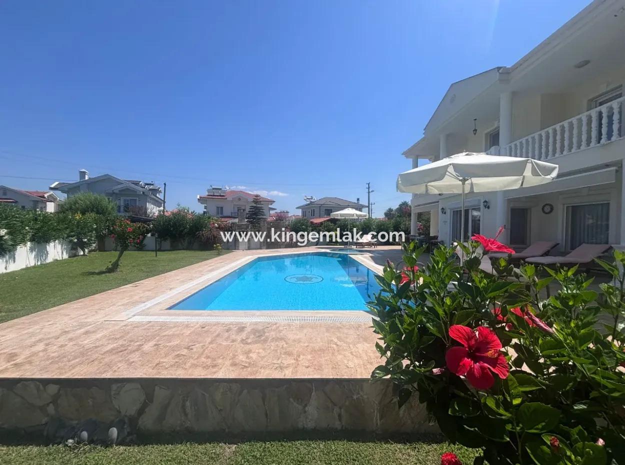 Stunning Villa With Tomb Views