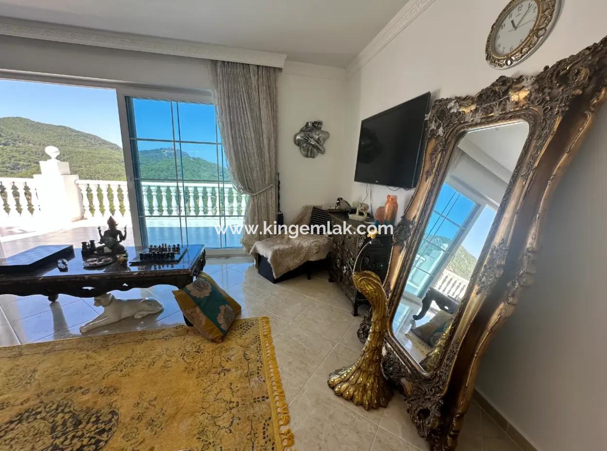 Palace In The Mountains