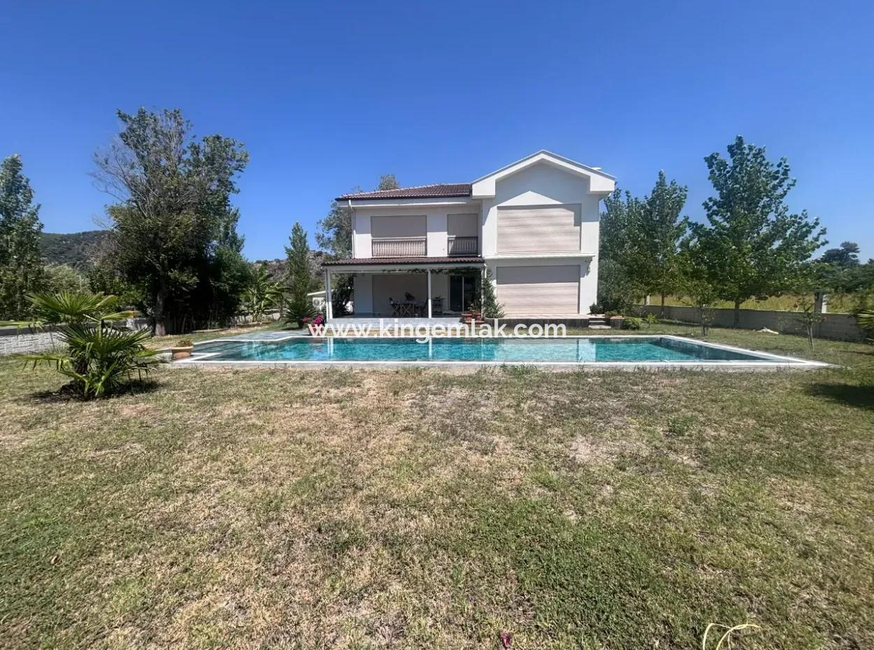 Unique Villa On Large Land