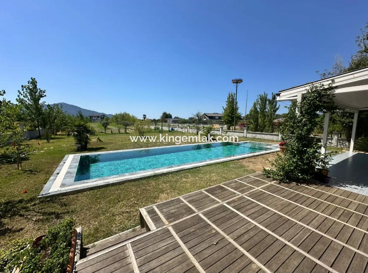 Unique Villa On Large Land