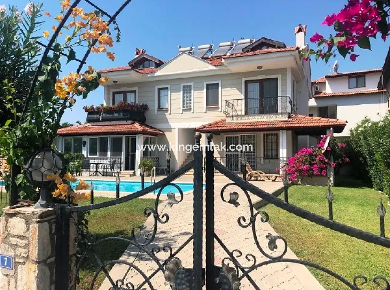 Pretty 2 Bed Ground Floor Apartment