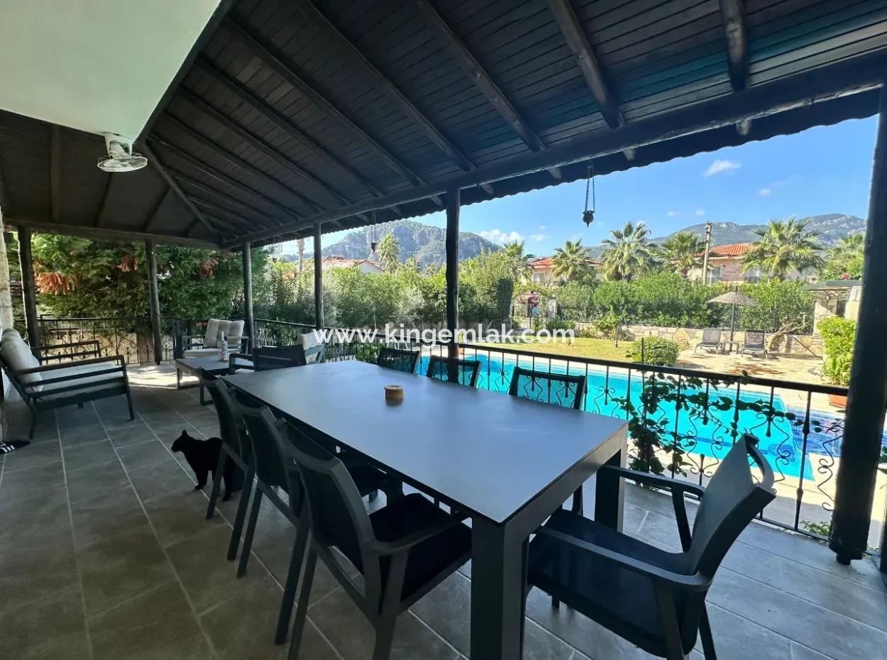 Elegant Villa With Private Pool