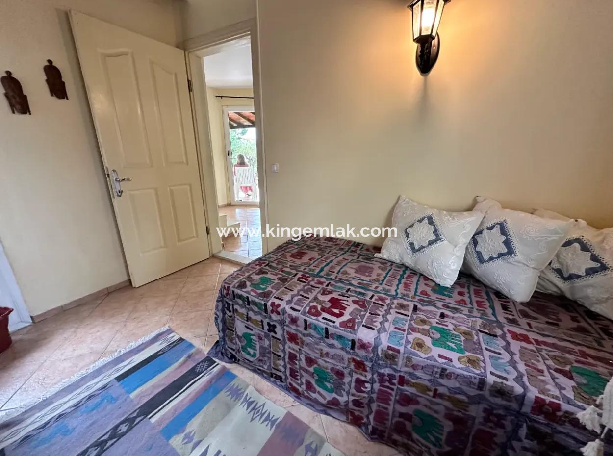 Detached Villa With Shared Pool And Lush Gardens In The Gülpınar Area Of Dalyan