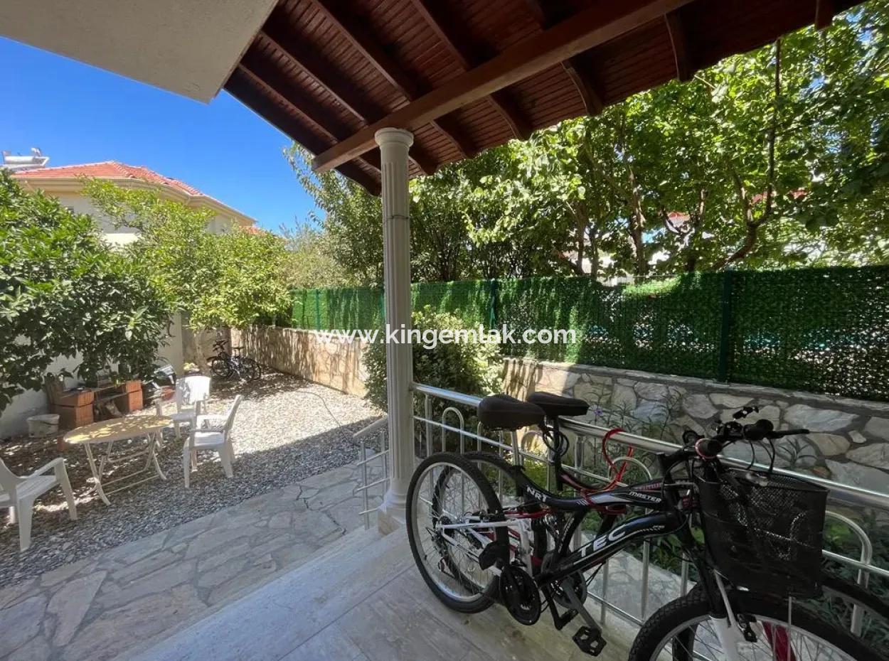 Complex Villa Close To Town