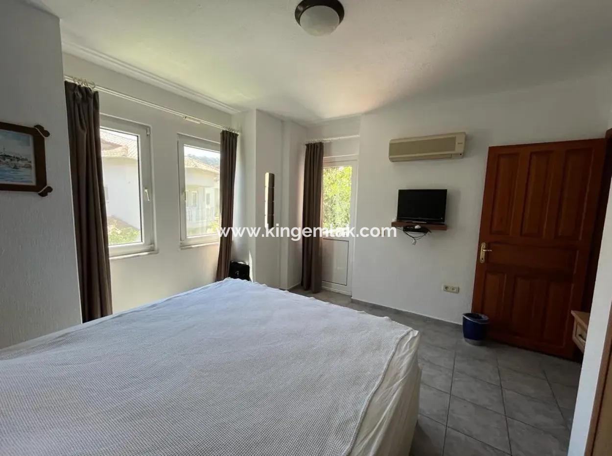 Complex Villa Close To Town