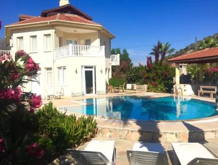 Gemstone Villa - Six Bedroom Villa In Gülpınar Dalyan