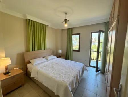 Handsome First Floor Apartment