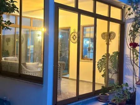 Stylish Semi-Detached Villa