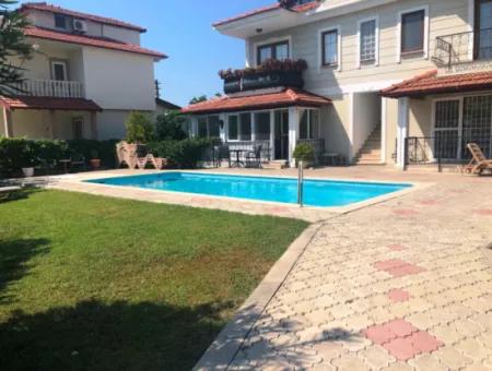 Pretty 2 Bed Ground Floor Apartment