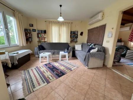 Detached Villa With Shared Pool And Lush Gardens In The Gülpınar Area Of Dalyan