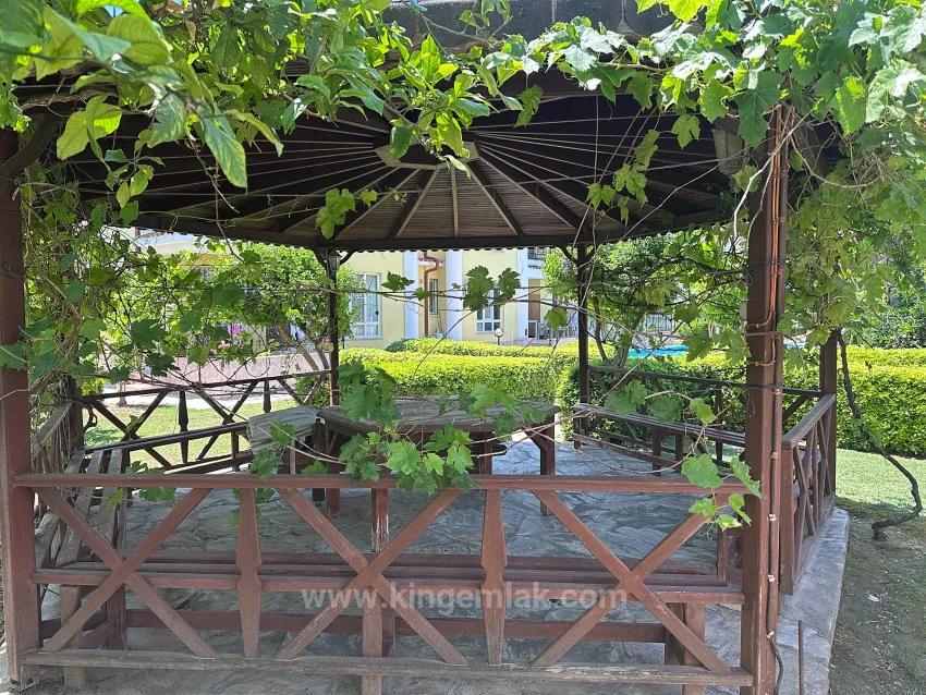В Тени Гор Очарование Бассейна