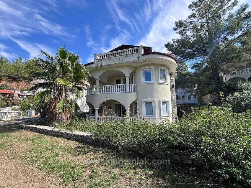 Эксклюзивная Возможность Реконструкции В Тихой Долине Аккая.