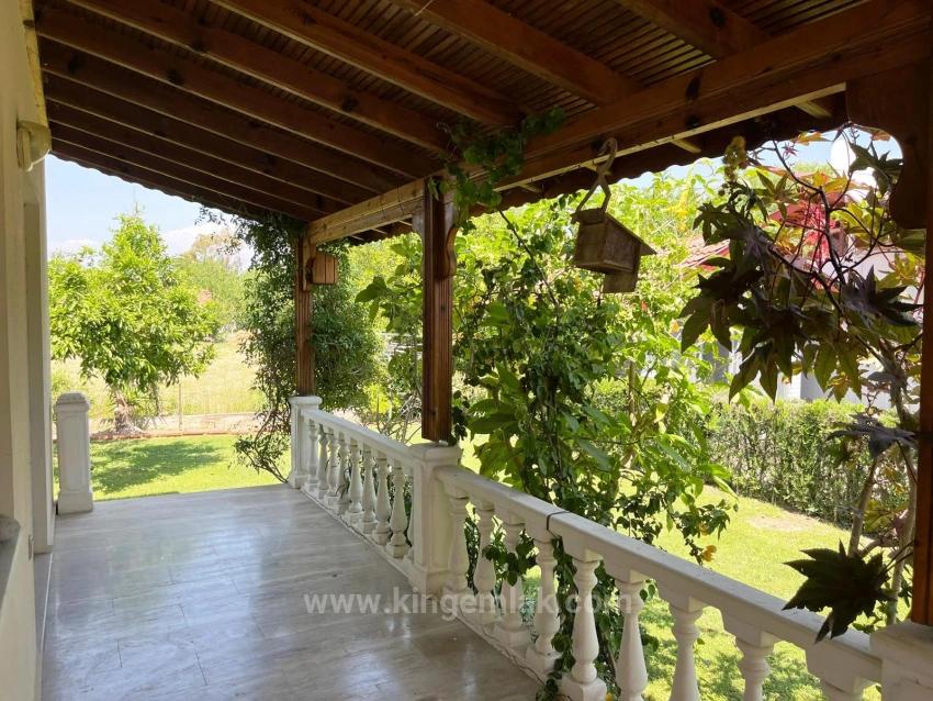 Спокойная Жизнь Среди Шепота Гор