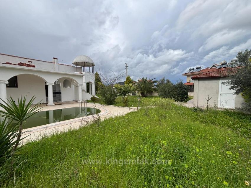 Архитектурно Уникальное Жилое Пространство