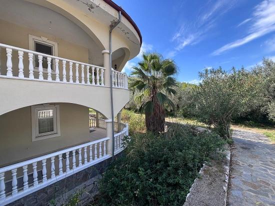 Эксклюзивная Возможность Реконструкции В Тихой Долине Аккая.