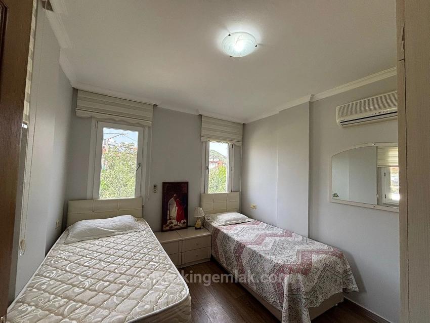 Küçük Bir Site İçerisinde Yer Alan Çekici Villa.