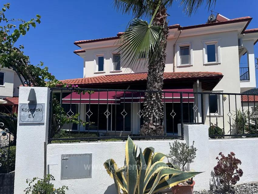 Doğanın Kalbinde Şık Villa