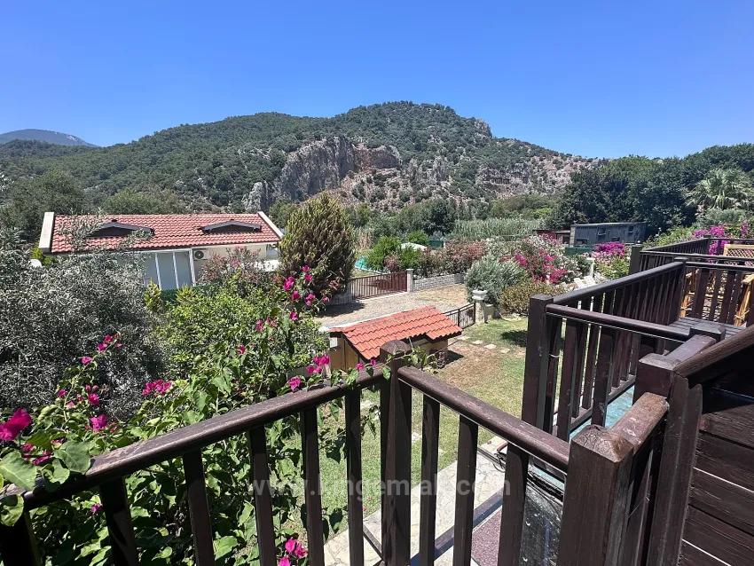 Dalyan'ın Simgesel Manzarasına Açılan Zamansız Bir Yaşam