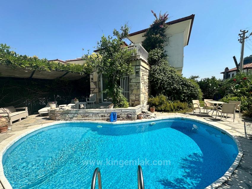 Ortaca Okçular Mah. Satılık 2+1 Villa - 502 m²
