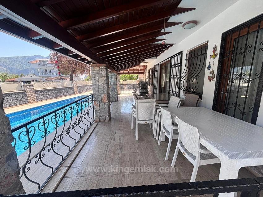 Yazlık Kiralama Yatırımı İçin İdeal Modern Villa