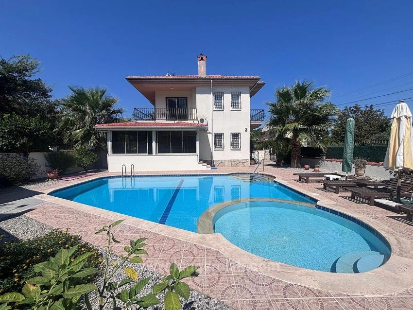 Doğanın Kalbinde Huzurlu Bir Sığınak – Dalyan Okçular Marmarlı’da Villa