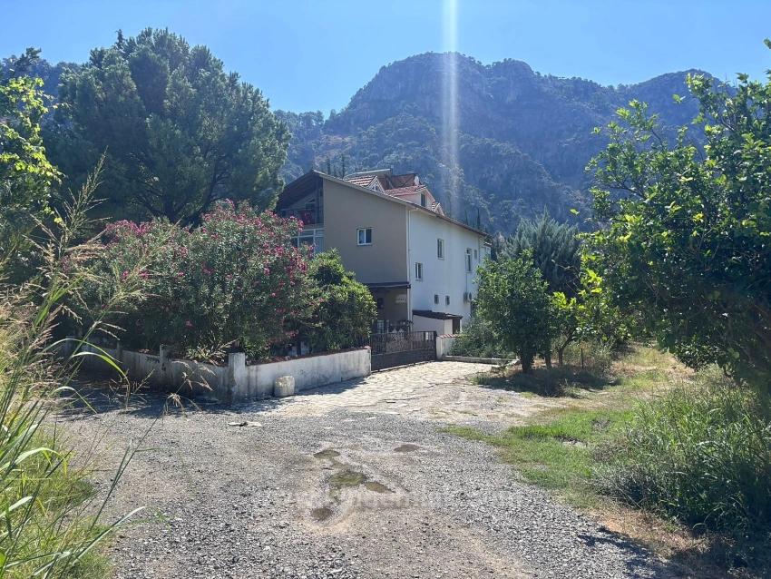 Dalyan Marmarlı Da Doğayla İç İçe Triplex Villa