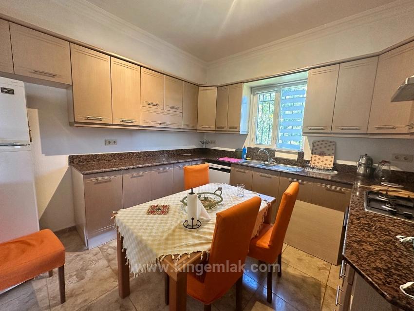 Karadağ Manzaralı, Özel Havuzlu 3+1 Geleneksel Bungalov – Uzun Dönem Kiralık