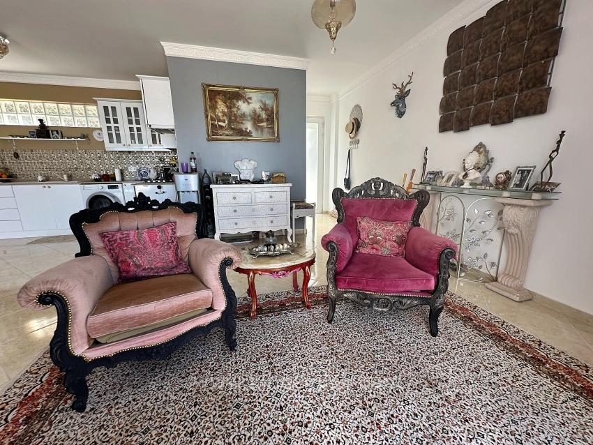 Gökbel’de Eşsiz Deniz Manzaralı 7 Odalı Lüks Malikâne