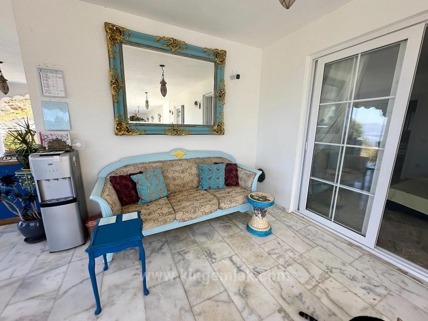 Gökbel’de Eşsiz Deniz Manzaralı 7 Odalı Lüks Malikâne