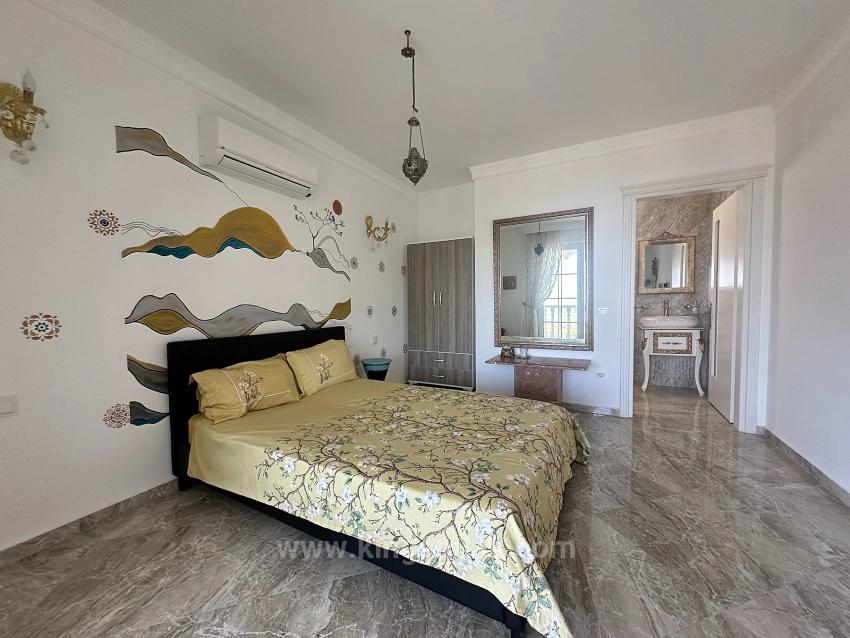 Gökbel’de Eşsiz Deniz Manzaralı 7 Odalı Lüks Malikâne