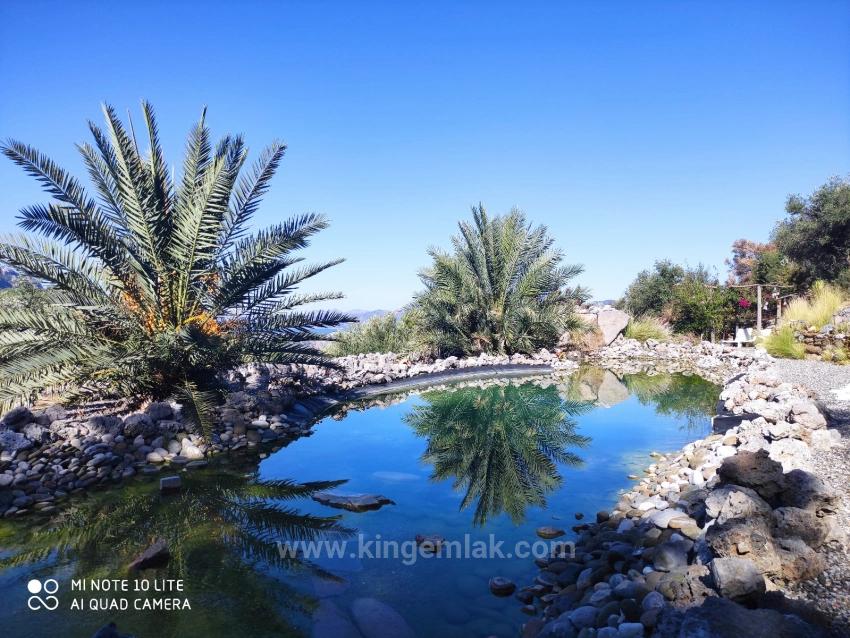 Gökbel’de Eşsiz Deniz Manzaralı 7 Odalı Lüks Malikâne