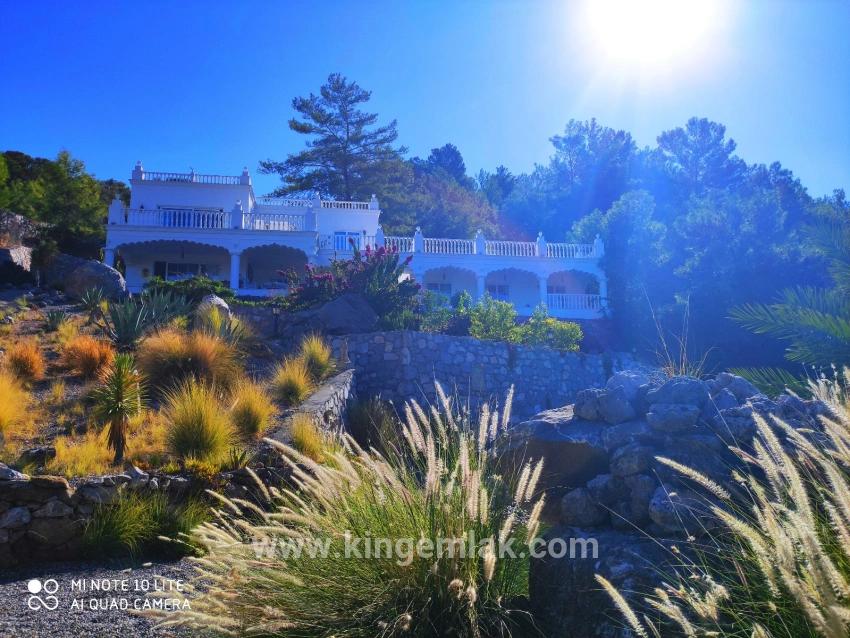 Ortaca Gökbel Mah. Satılık 7+1 Vip villa - 5.035 m²