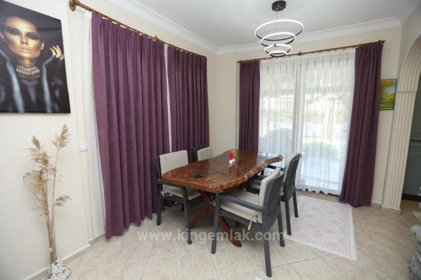 Dağ Manzaralı, Stil Sahibi Ve Tamamen Yenilenmiş Özel Villa