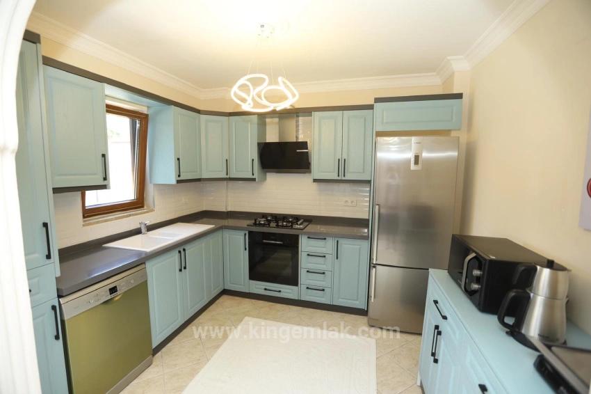 Karadağ Manzaralı, Stil Sahibi Ve Tamamen Yenilenmiş Özel Villa – Memphis Blue