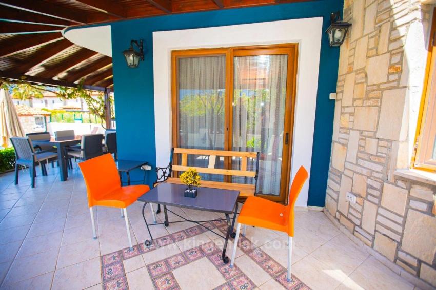 Dağ Manzaralı, Stil Sahibi Ve Tamamen Yenilenmiş Özel Villa