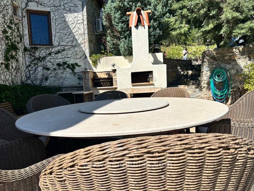 Dalyan Gökbel De Deniz Manzaralı Müstakil Villa