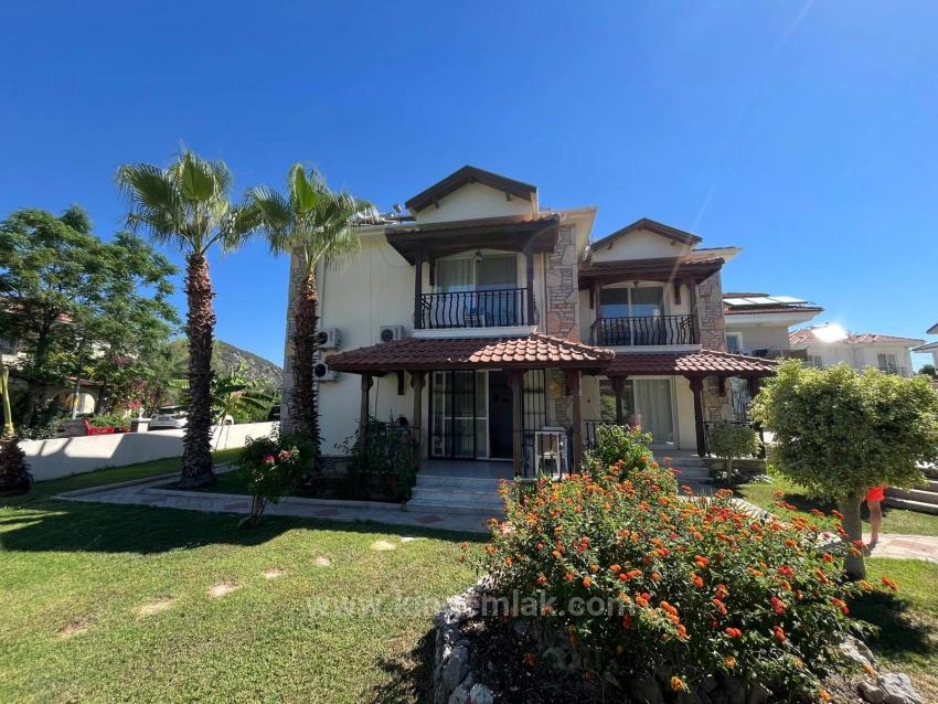 Rahat Ve Huzur Dolu Bir Zemin Kat Daire