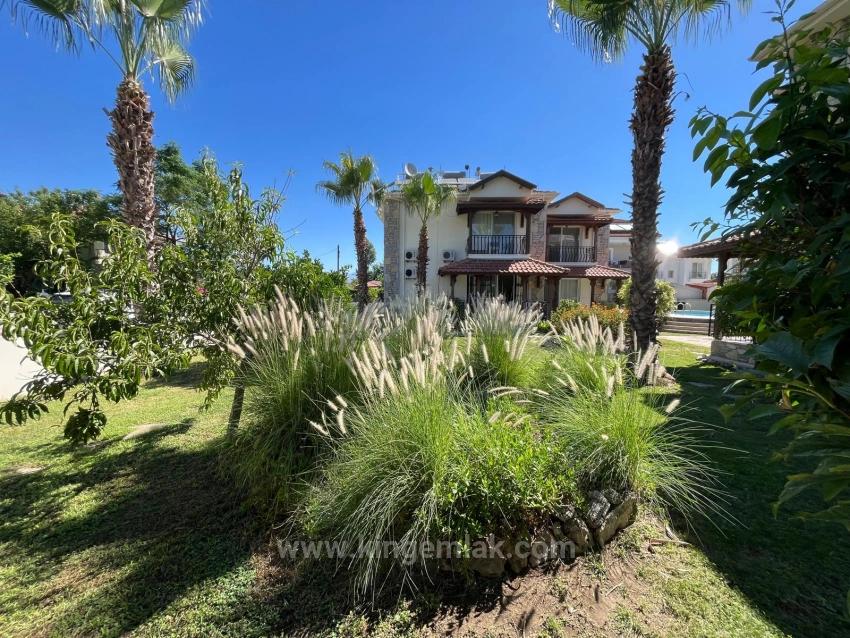 Rahat Ve Huzur Dolu Bir Zemin Kat Daire