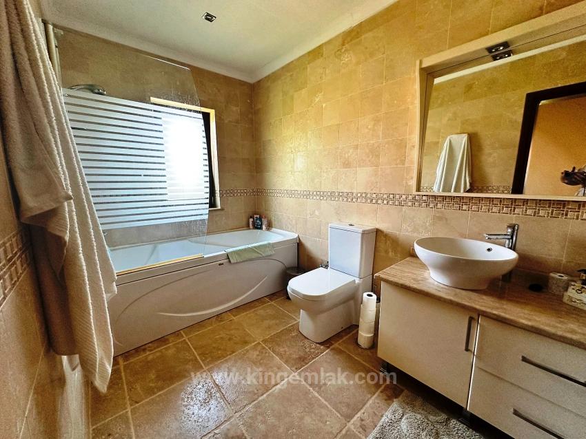 Dalyan Gülpınar Da Kanal A Yakın Konak Tarzında Villa