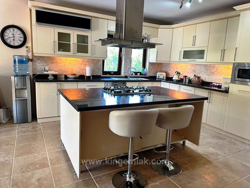 Dalyan Gülpınar Da Kanal A Yakın Konak Tarzında Villa