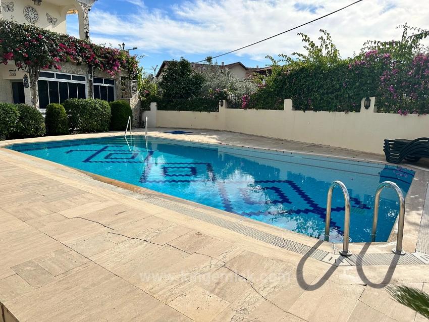 Dalyan Merkezinde Sessiz, Işıklı Ve Zamansız Bir Aile Evi