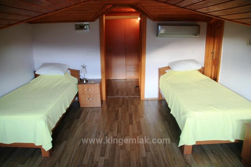 6.000 M² Özel Arazide Konumlanan Lüks Doğa Villası