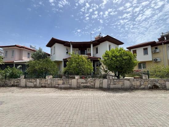 Dalyan Gülpınar Da Site İçerisinde Satılık Villa