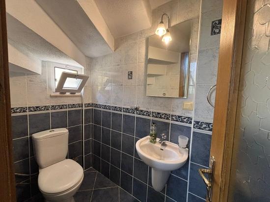 Küçük Bir Site İçerisinde Yer Alan Çekici Villa.