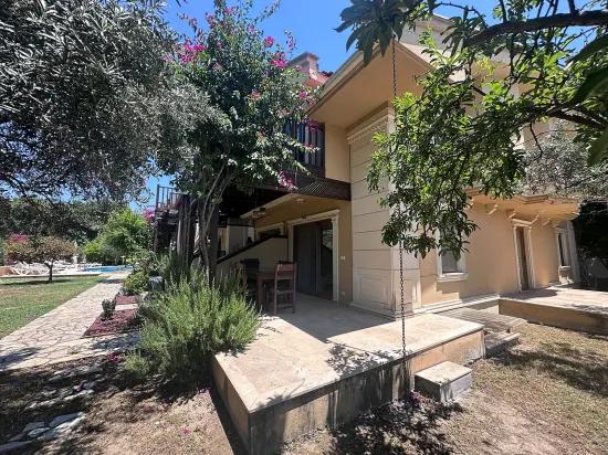 Dalyan Nehri Manzaralı Lüks Villa
