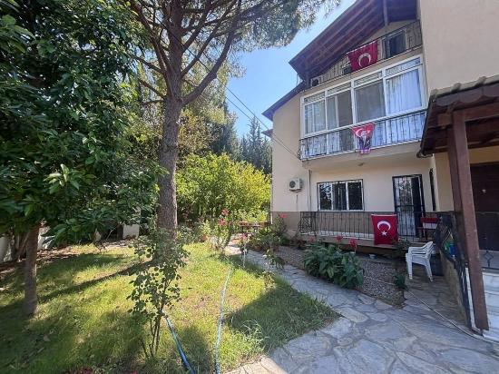 Dalyan Marmarlı Da Doğayla İç İçe Triplex Villa